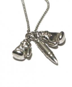 ヴィヴィアン ウエストウッド ボクシンググローブ・バレット モチーフ