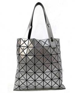 BAO BAO ISSEY MIYAKE(バオバオ イッセイミヤケ) トートバッグ
