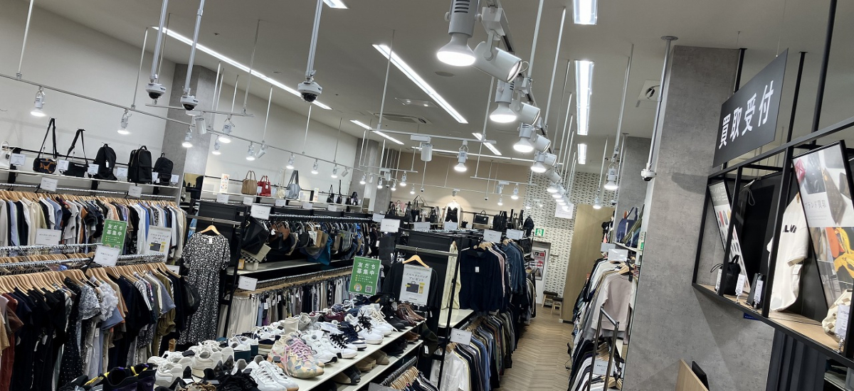 メンズ・レディース問わず、掘り出し物がたくさん。お買い得商品も多数