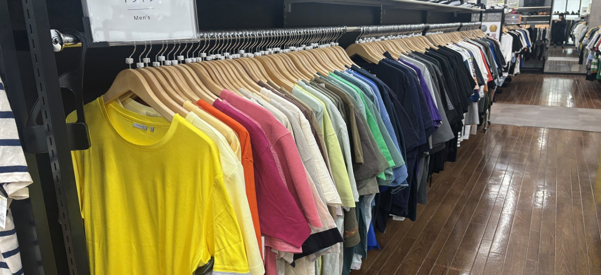 【メンズ・レディースのお洋服を幅広くご用意しております】
