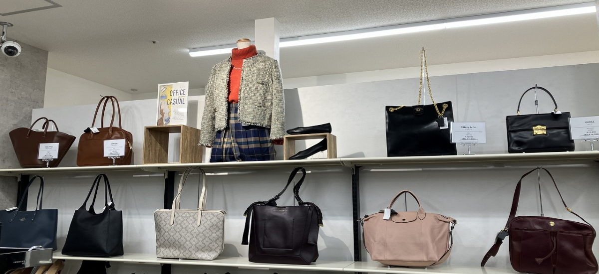 レディースカジュアル＆キャリアコーナー