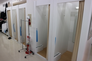 ユーズレット春日部店 内観写真