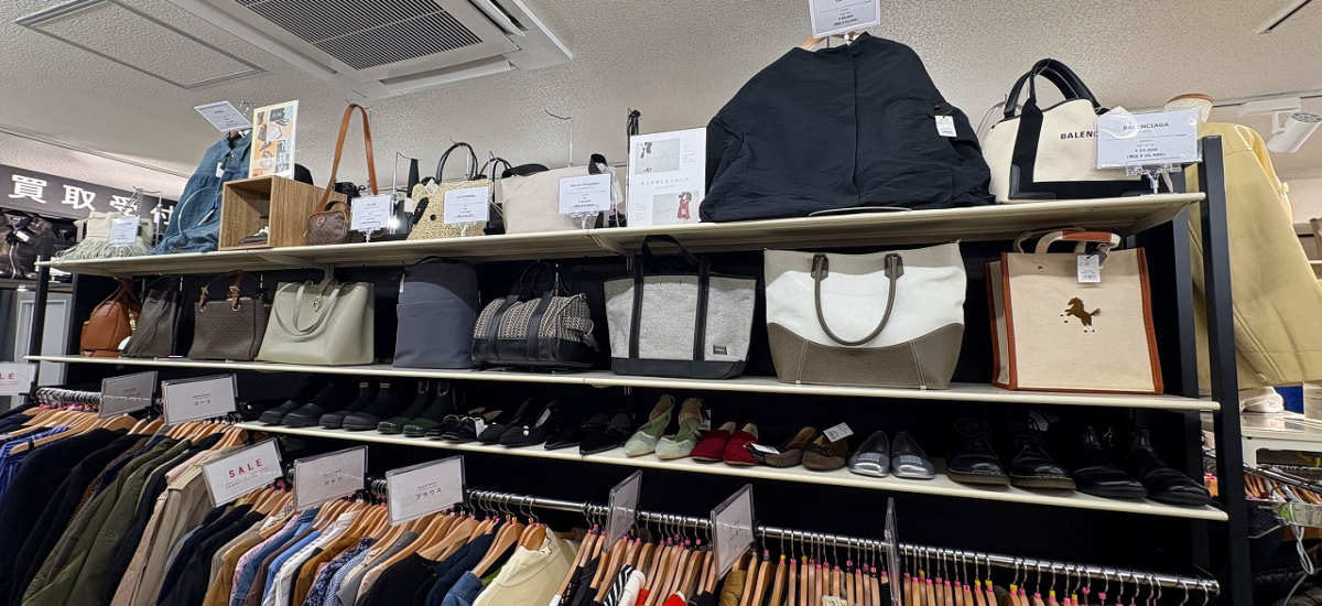 トレファクスタイル十条店 内観写真