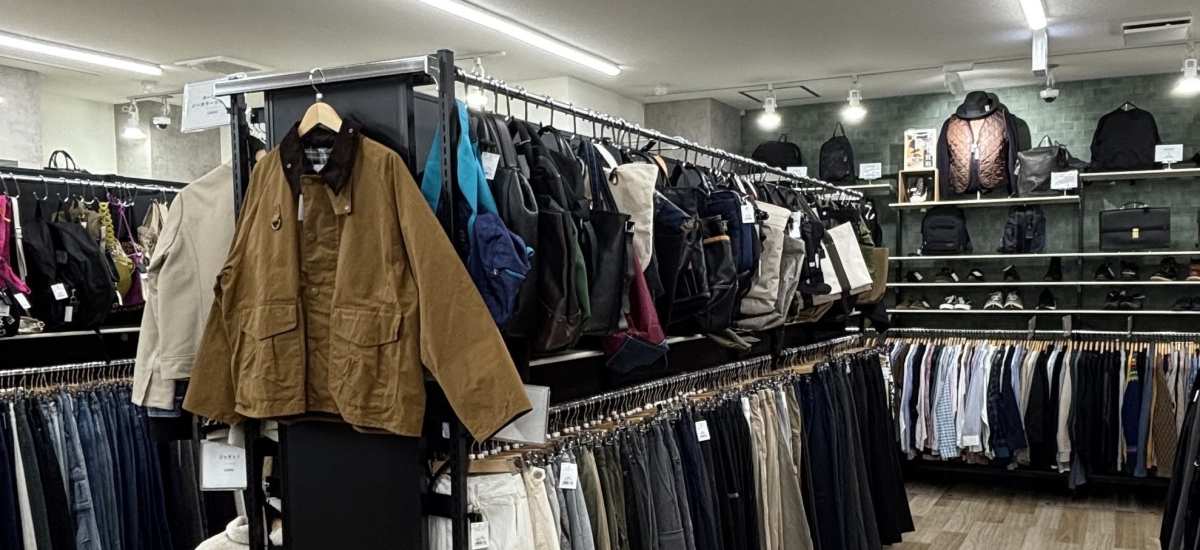【メンズ・レディースのお洋服を幅広くご用意しております】