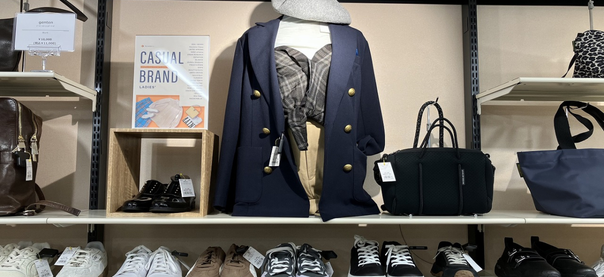 レディースカジュアルコーナー