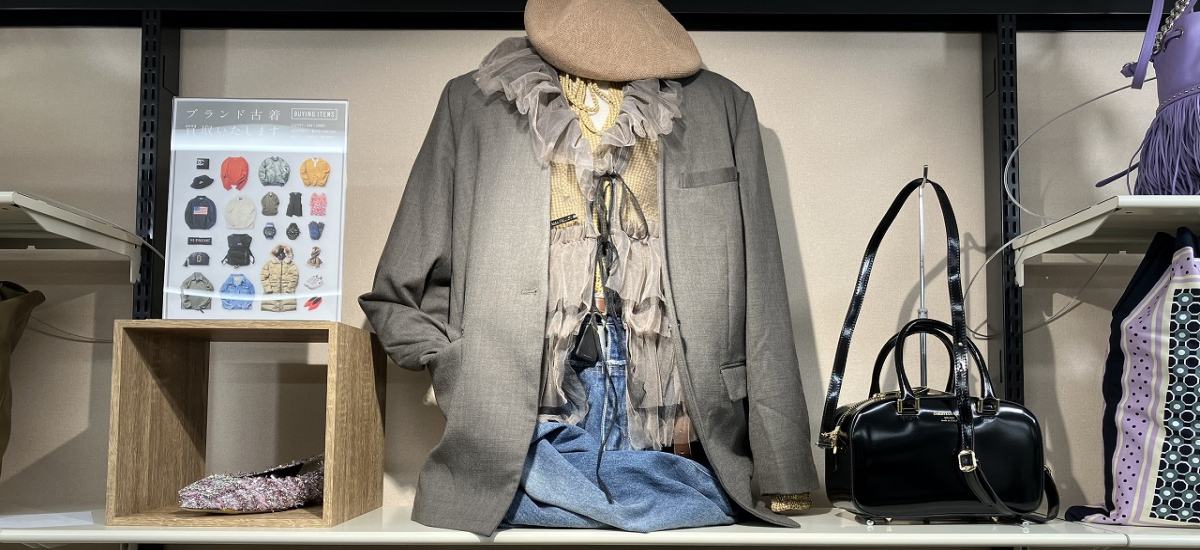 レディースカジュアルコーナー