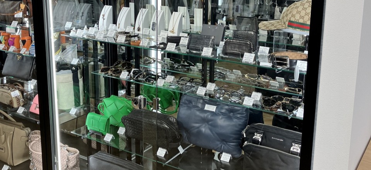 ブランドバッグ・ジュエリーショーケース