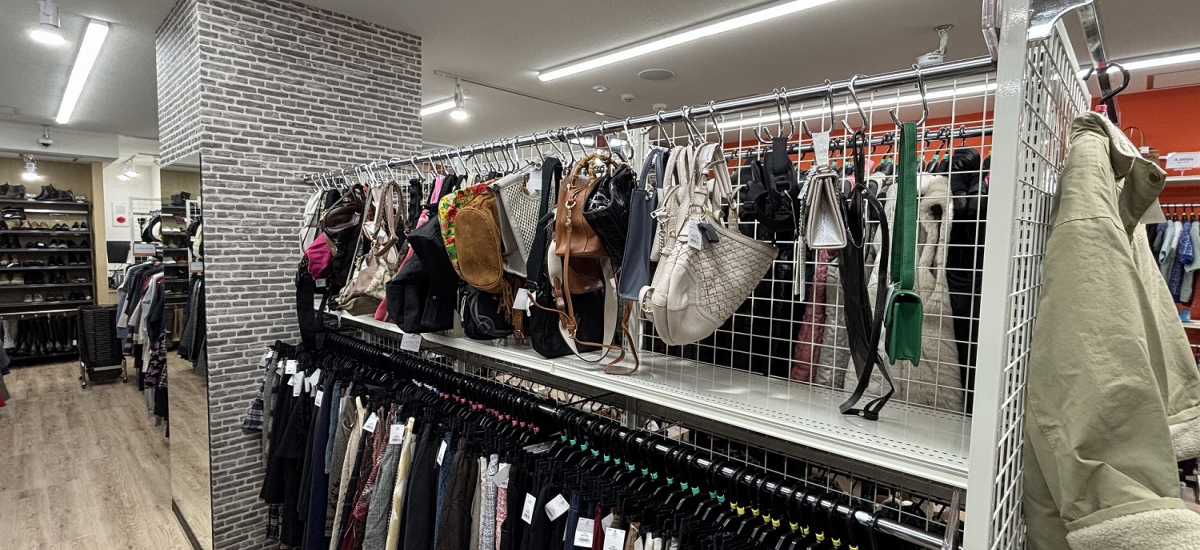 小物類も豊富に取り扱いしております