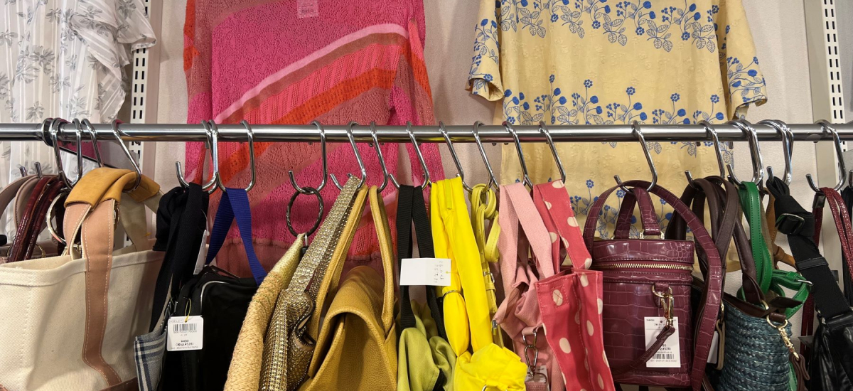 バッグコーナーも充実