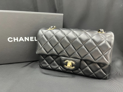 「ラグジュアリーブランドのCHANEL 」