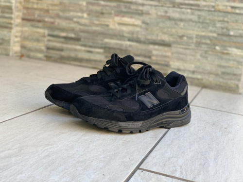 【正規取扱店】 new balance ニューバランス】より992トリプルブラックをご / 靴