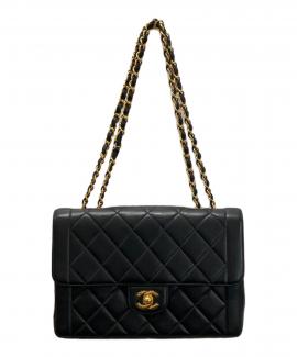 「ラグジュアリーブランドのCHANEL 」