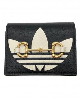 「コラボ・別注アイテムのGUCCI × adidas 」