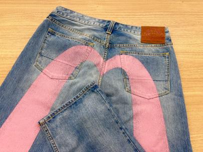 「アメカジブランドのEVISU 」