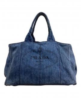 「ラグジュアリーブランドのPRADA 」