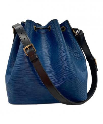 「ラグジュアリーブランドのLOUIS VUITTON 」