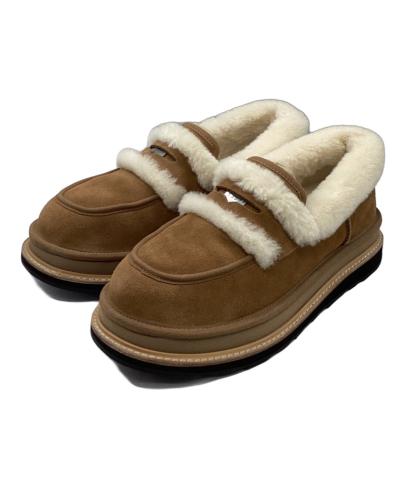 「コラボ・別注アイテムのUGG × sacai 」