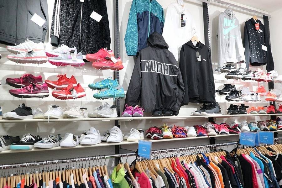 圧巻の100点以上 Adidas Nike一群が勢ぞろい トレファクスタイル宝塚 18 05 09発行