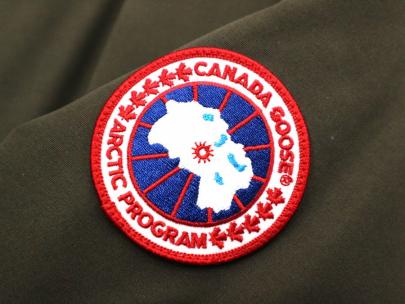 「アウトドアブランドのCANADA GOOSE 」