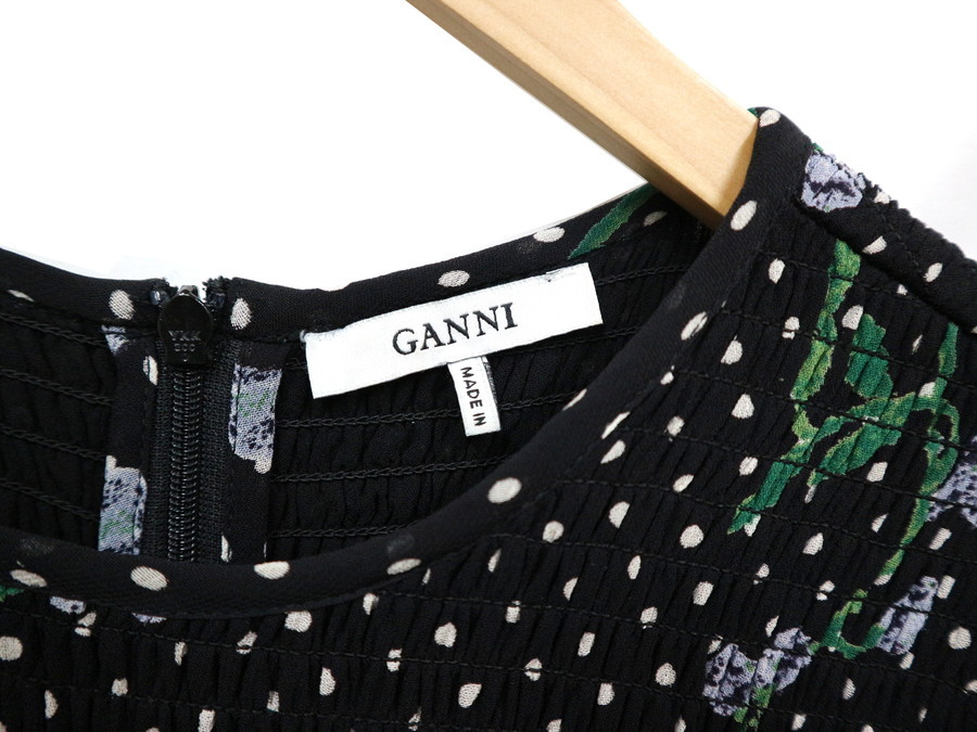 キャリアブランド【Ganni /ガニー】人気の花柄ワンピースが買取 キャリアブランド【Ganni /ガニー】人気の花柄ワンピースが買取
