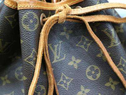 「ラグジュアリーブランドのLOUIS VUITTON 　 」