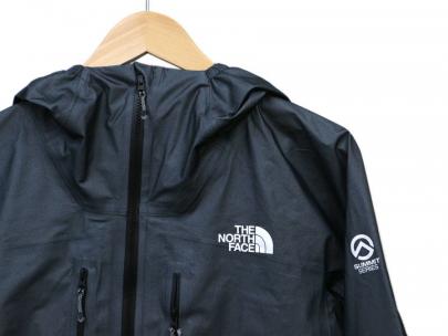 「アウトドアブランドのTHE NORTH FACE 」