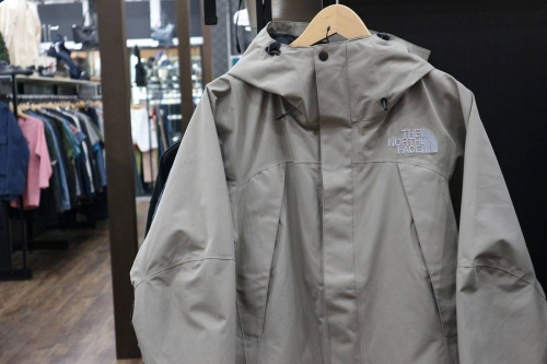 アウトドアブランドのスポーツブランド