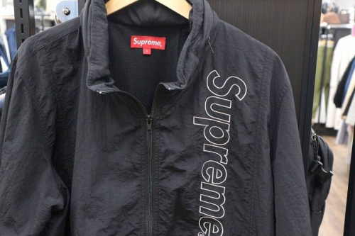 リサイクルショップの古着