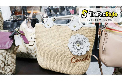 リサイクルショップの古着屋