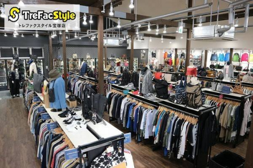 リサイクルショップの古着屋