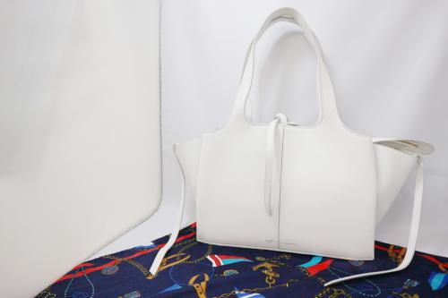 CELINEのセリーヌ