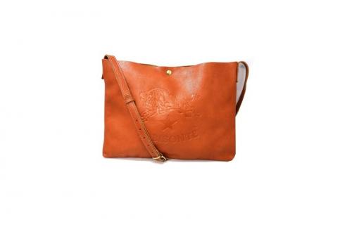 イルビゾンテのレザーバッグ