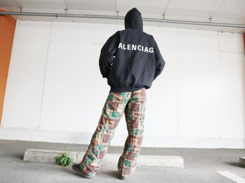 ロゴパーカーのメンズ