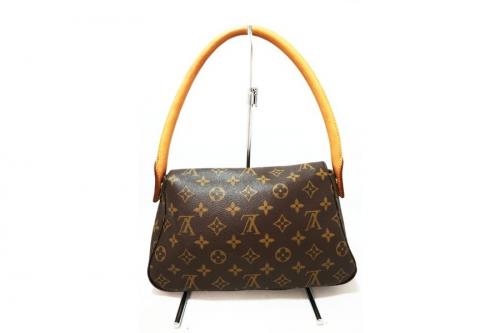 LOUIS VUITTON 　のルイ ヴィトン　