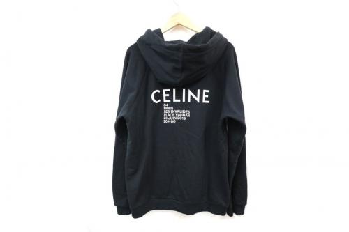 セリーヌのパーカー