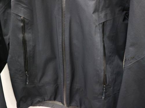 マウンテンパーカーのメンズ