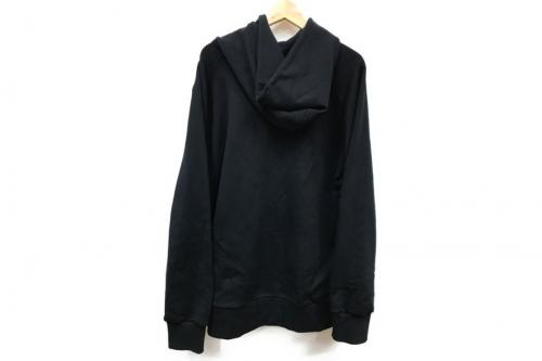 サカイ×アーペーセーのフーディー