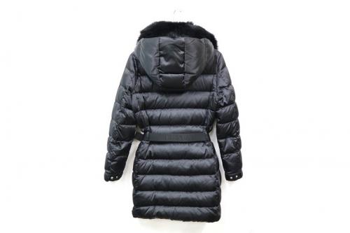 プラダの冬物買取