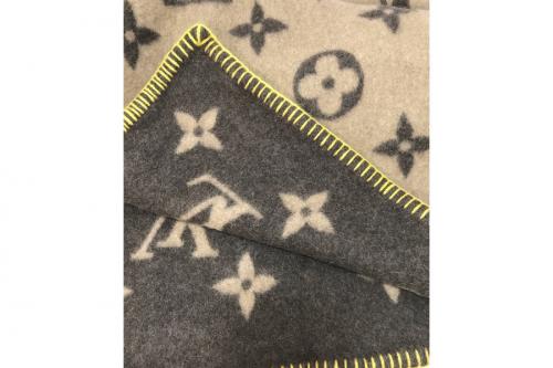 ルイ ヴィトンのブランケット