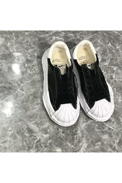 ストリートブランドのMIHARA YASUHIRO