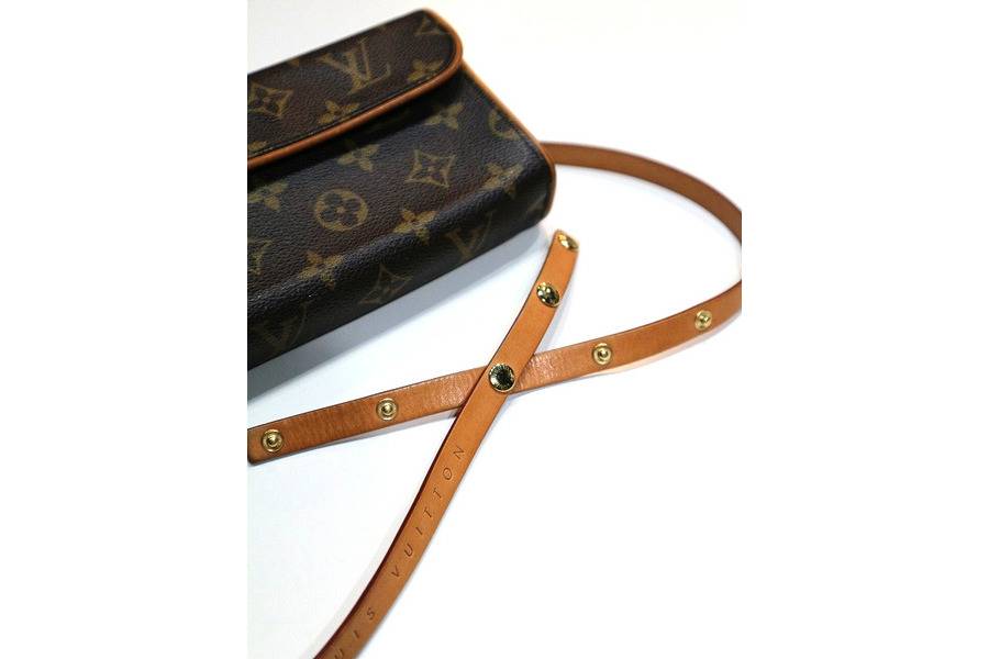 ヴィトンからサコッシュ？Louis Vuitton(ルイヴィトン)ポシェット