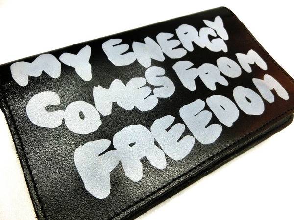 コムデギャルソン・メッセージ・プリント・ウォレット（財布・MY ENERGY COMES FROM FREEDOM）