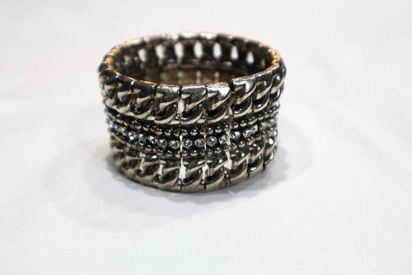 Philippe Audibert フィリップオーディベール セレブも大注目のアクセサアリー多量入荷 18 07 27発行