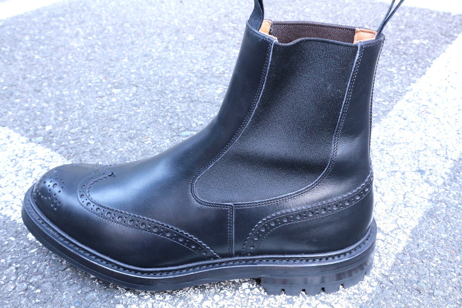 Tricker's /トリッカーズ】ウイングチップサイドゴアブーツ