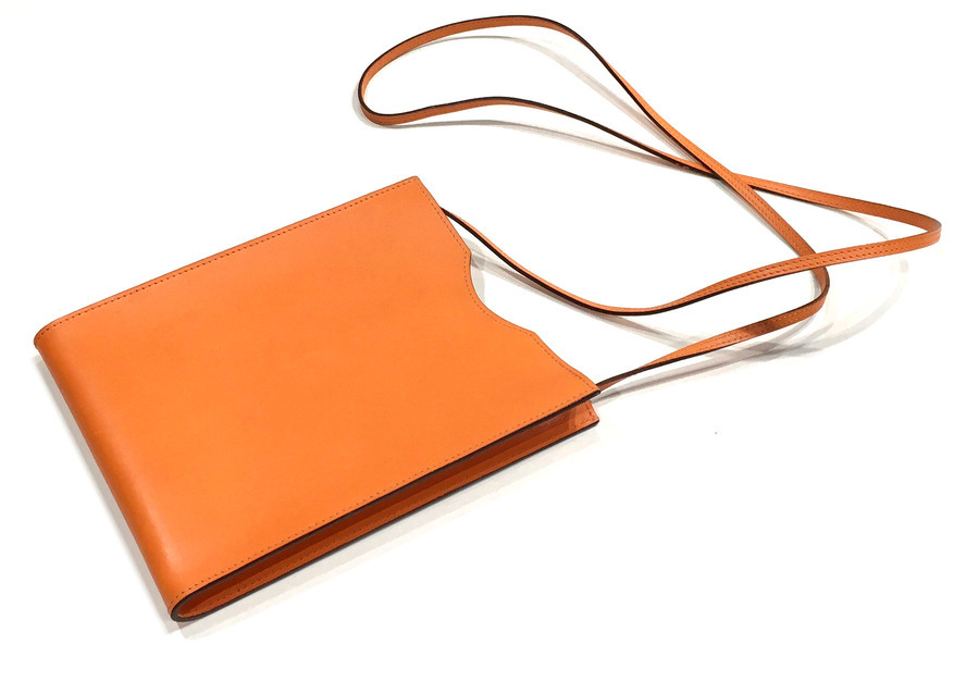 HERMES / エルメス 】より レザーショルダーバッグ オニメトゥ
