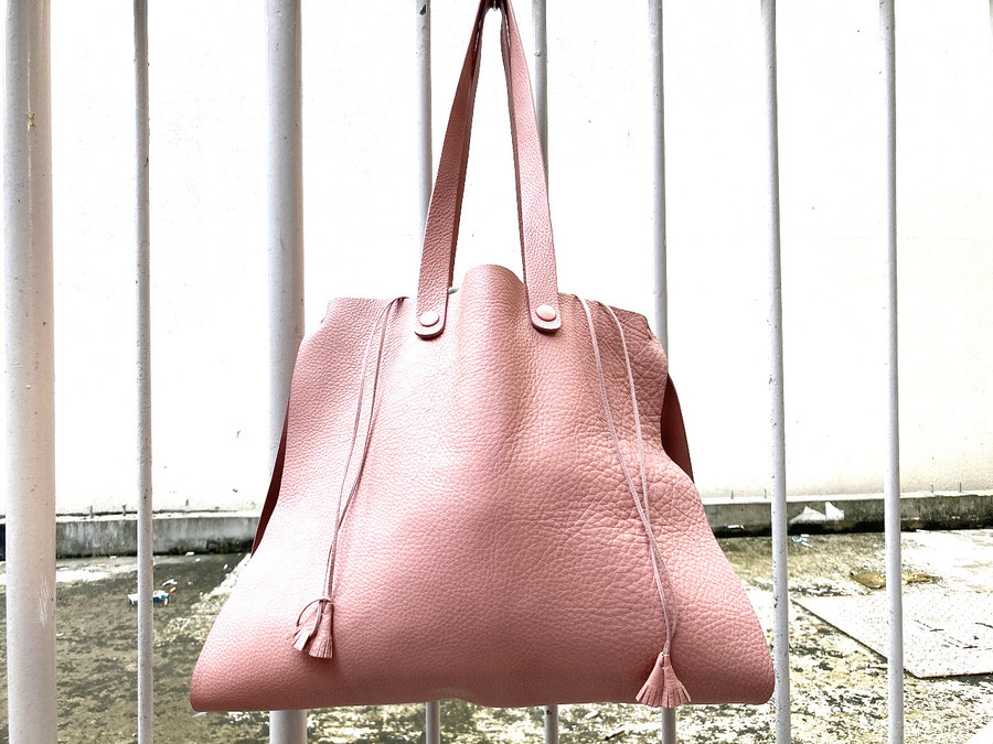 mina perhonen/ミナペルホネン】からwrap bagが入荷！[2020.10.02発行 