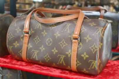 「ラグジュアリーブランドのLOUIS　VUITTON 」