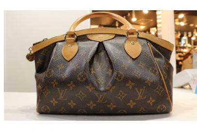 「ラグジュアリーブランドのLOUIS VUITTON 　 」