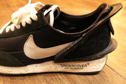 「ストリートブランドのUNDERCOVER x NIKE 」