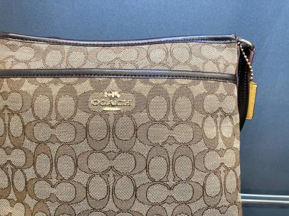 「ラグジュアリーブランドのcoach 」